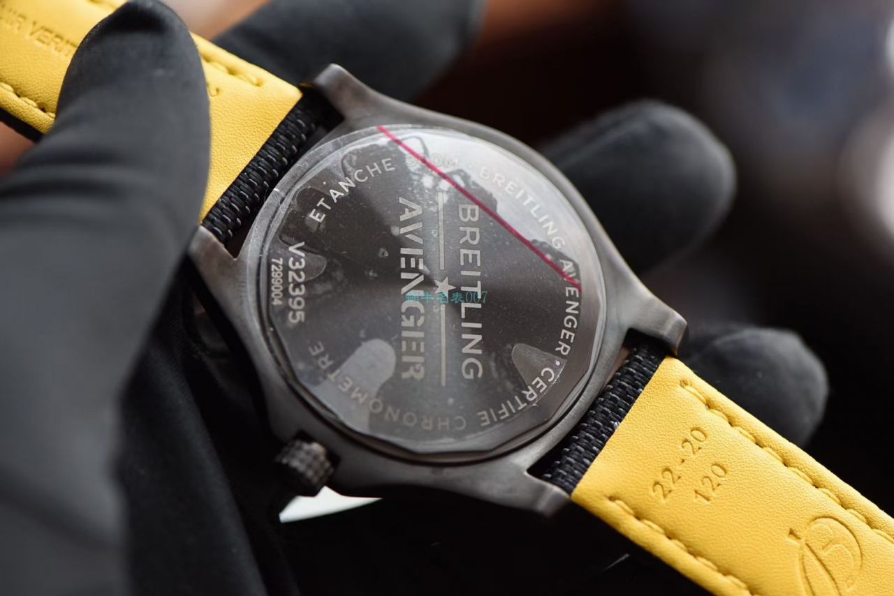 【 Video analysis 】OXF高仿手表 Breitling 复仇者GMT双时区V32395101B1X1 wrist watch  / BL196