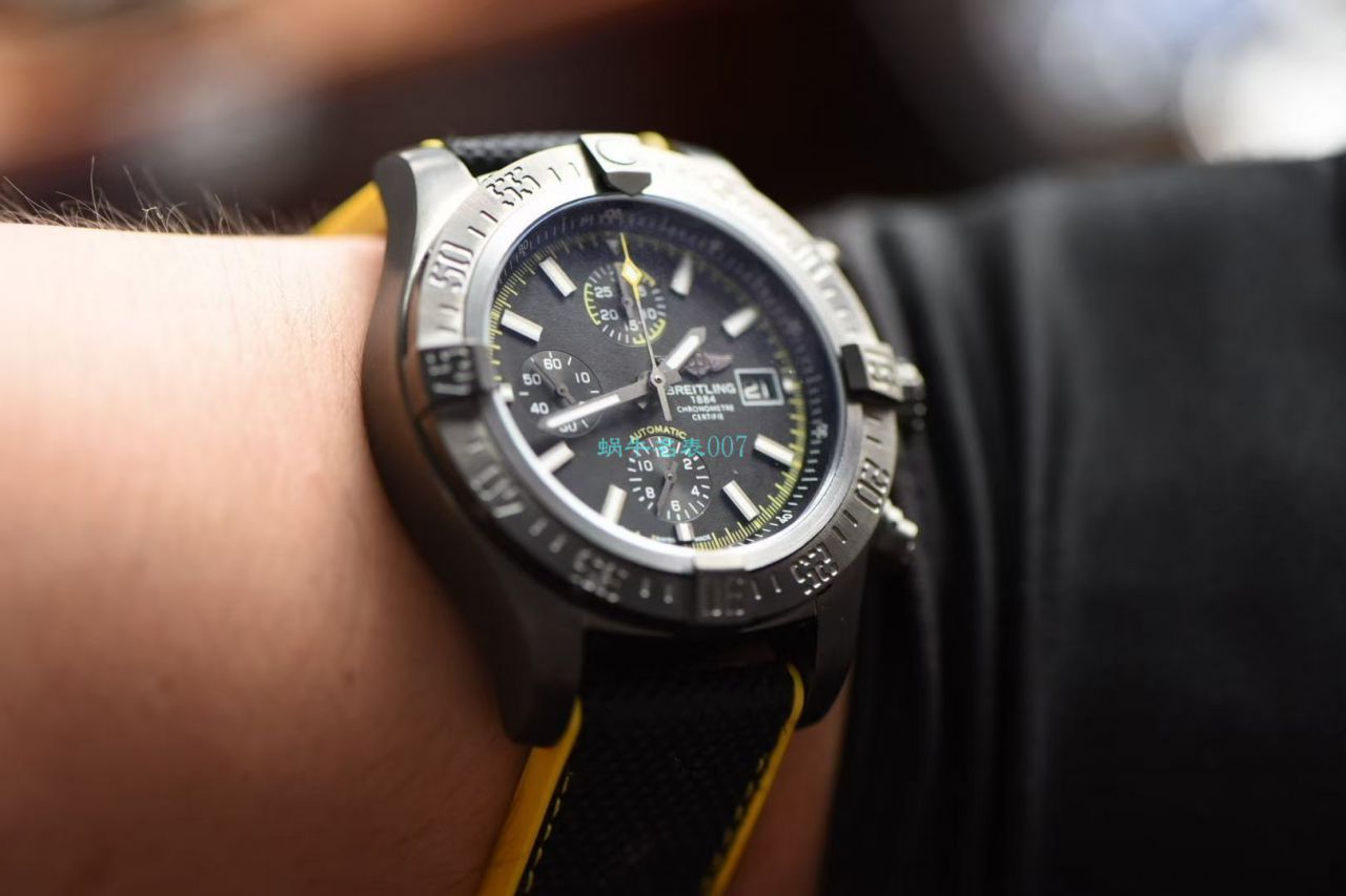 OXF Factory 超A高仿手表 Breitling 复仇者系列E13383101M2W1 wrist watch  / BL197