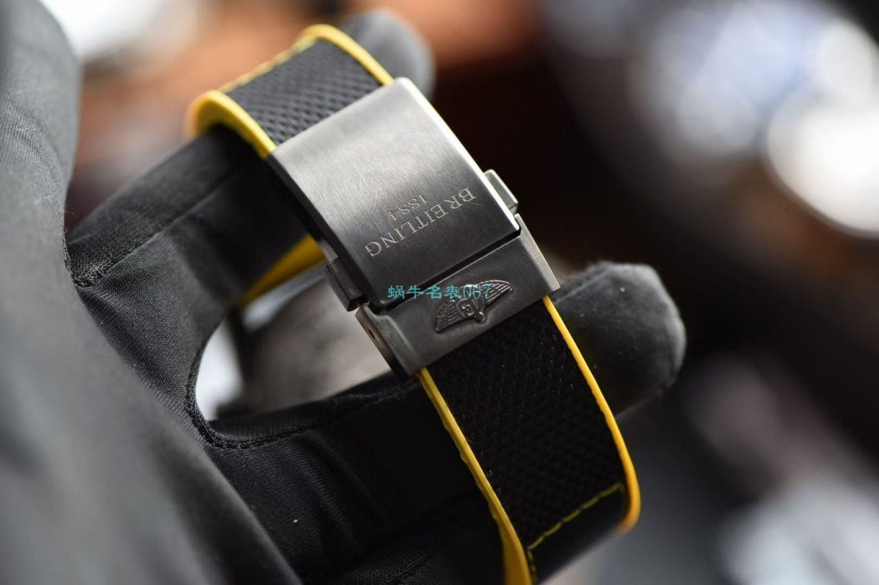 OXF Factory 超A高仿手表 Breitling 复仇者系列E13383101M2W1 wrist watch  / BL197