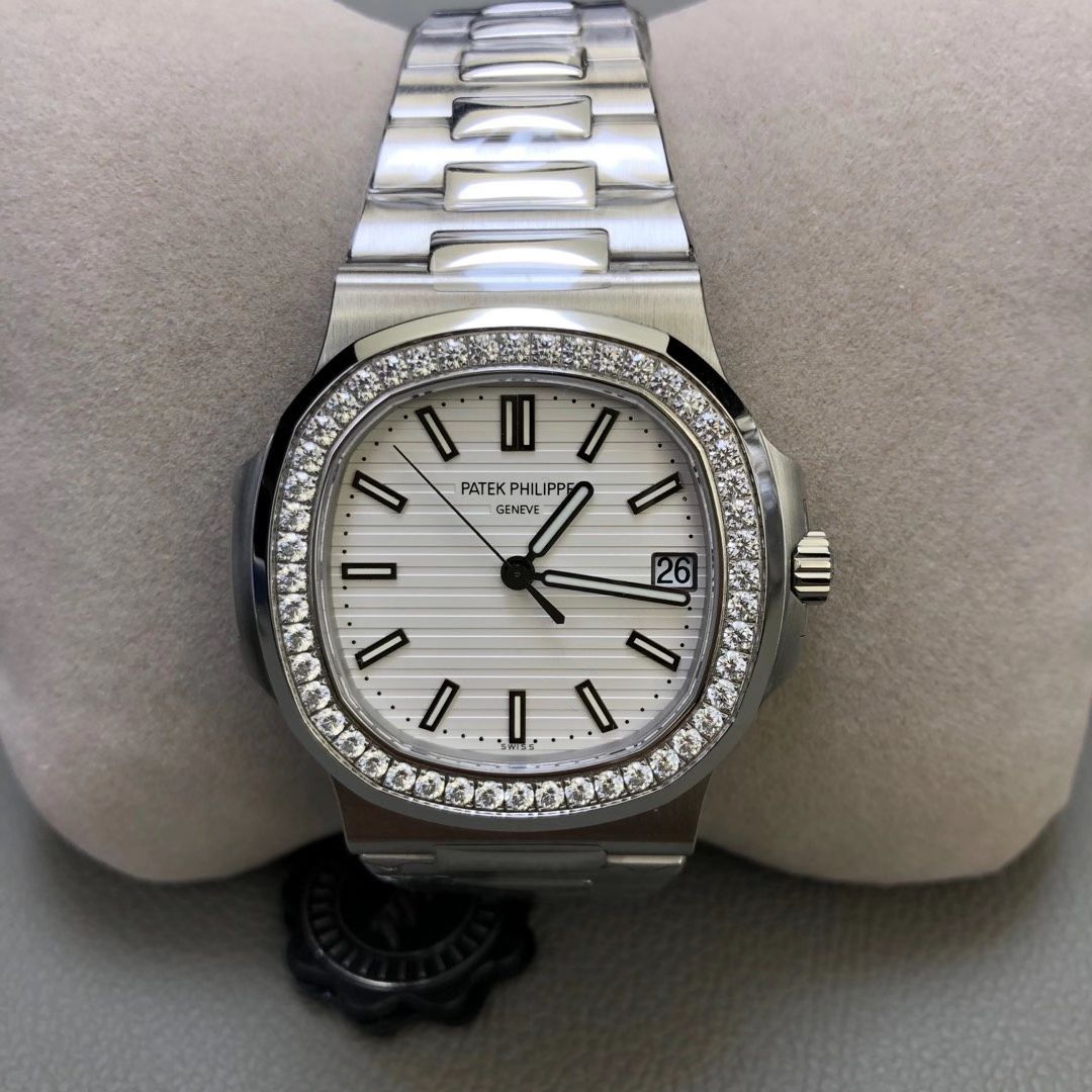 PPF Factory V4版超级 Nautilus 钻圈 PATEK PHILIPPE 1比1精高仿手表5711/1A-011 / BD322