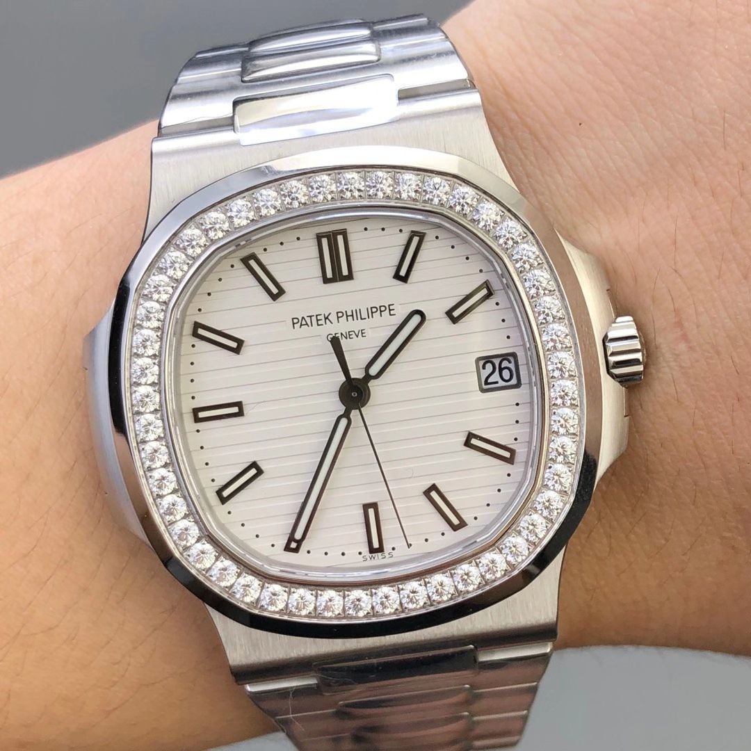 PPF Factory V4版超级 Nautilus 钻圈 PATEK PHILIPPE 1比1精高仿手表5711/1A-011 / BD322