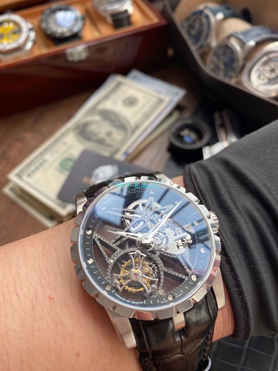 BBR Factory V3全新升级版本Roger DubuisROGER DUBUIS王者系列 Tourbillon RDDBEX0393、RDDBEX0392 wrist watch  / LJ062