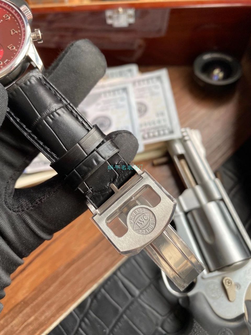 YL Factory  IWC 1比1高精仿手表酒红面葡萄牙计时IW371616 wrist watch  / WG578