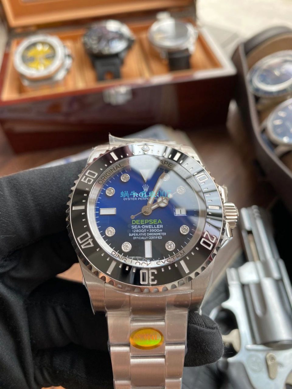 【真钻 copy customized 】 Rolex 渐变蓝鬼王手表m126660-0002订制8颗VS八心八箭真钻刻度 top 复刻高仿 / R658
