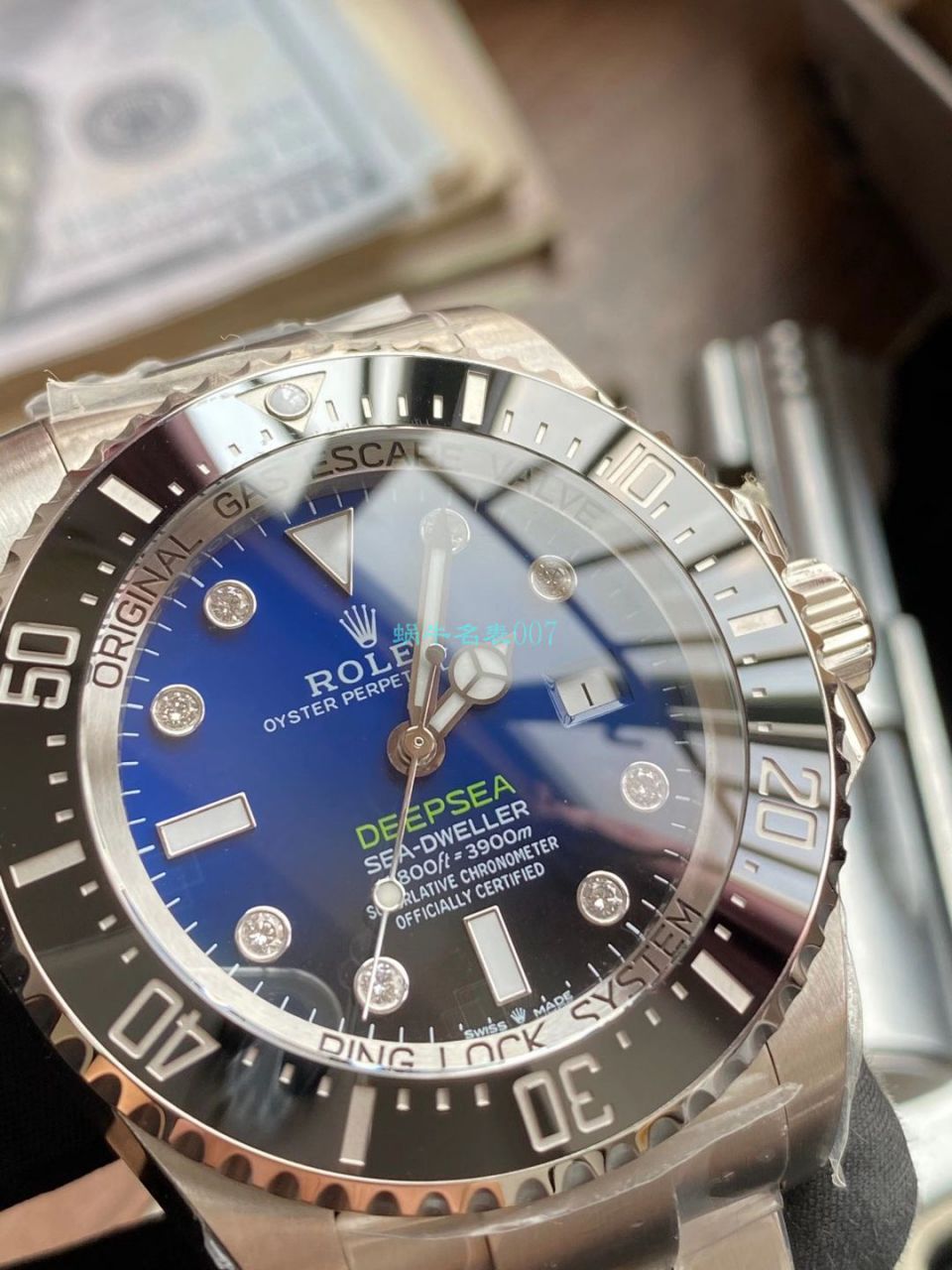 【真钻 copy customized 】 Rolex 渐变蓝鬼王手表m126660-0002订制8颗VS八心八箭真钻刻度 top 复刻高仿 / R658