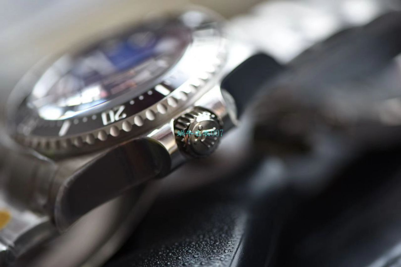 【真钻 copy customized 】 Rolex 渐变蓝鬼王手表m126660-0002订制8颗VS八心八箭真钻刻度 top 复刻高仿 / R658