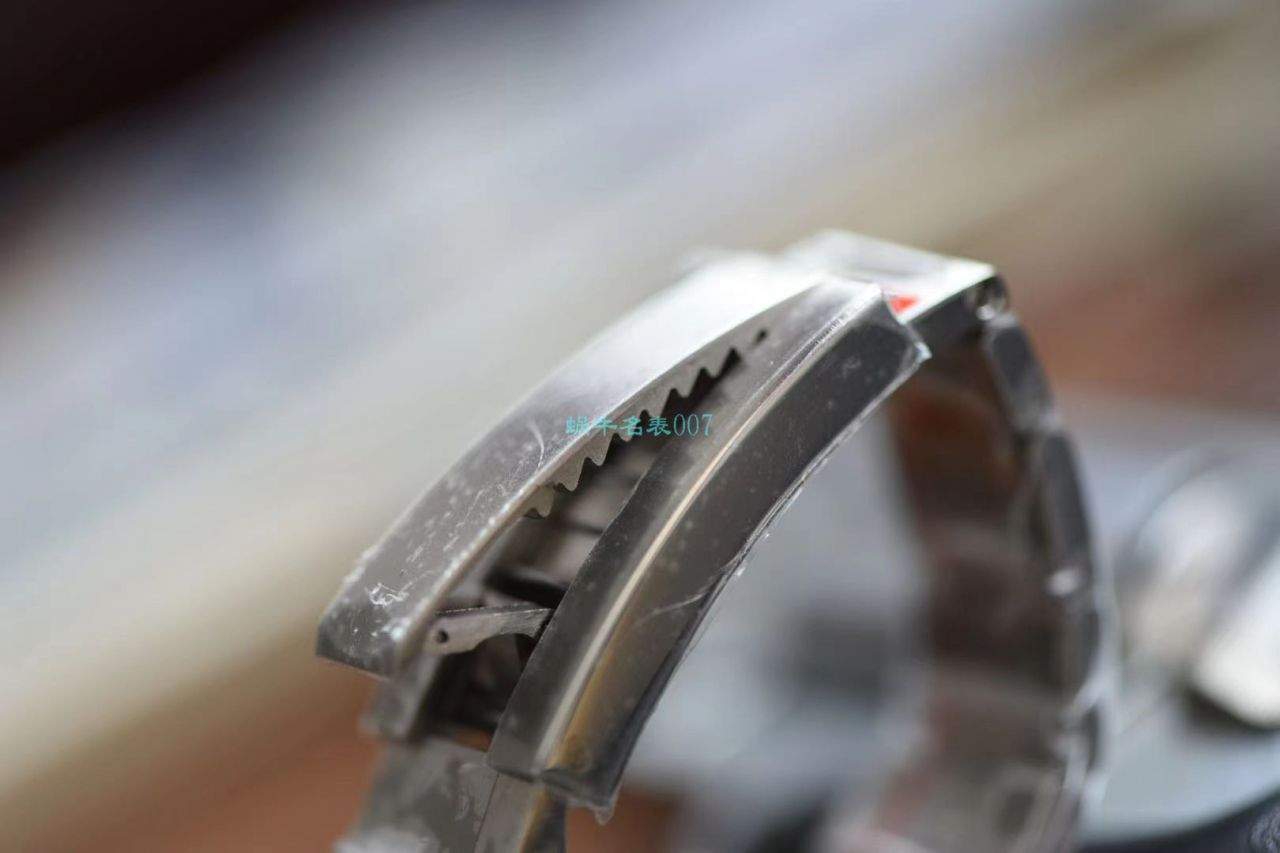 【真钻 copy customized 】 Rolex 渐变蓝鬼王手表m126660-0002订制8颗VS八心八箭真钻刻度 top 复刻高仿 / R658
