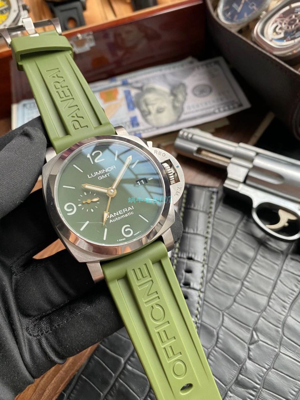 VS Factory Panerai PAM01056，PAM1056绿盘GMT复刻高仿手表 / PAM1056