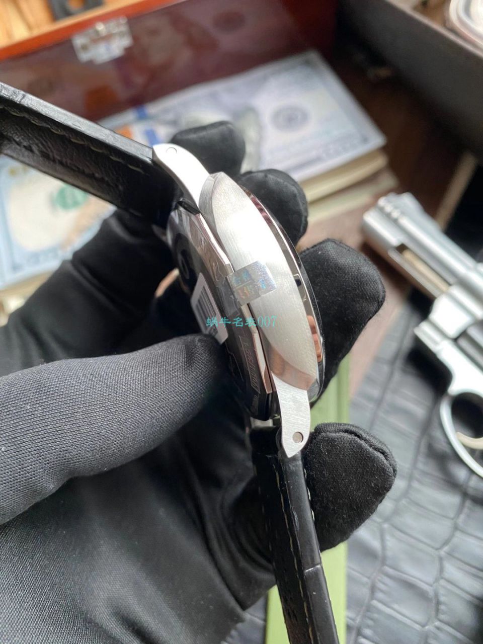 VS Factory Panerai 军复刻高仿绿色 wrist watch PAM1056官网同步限量发售 / VSPAM01056