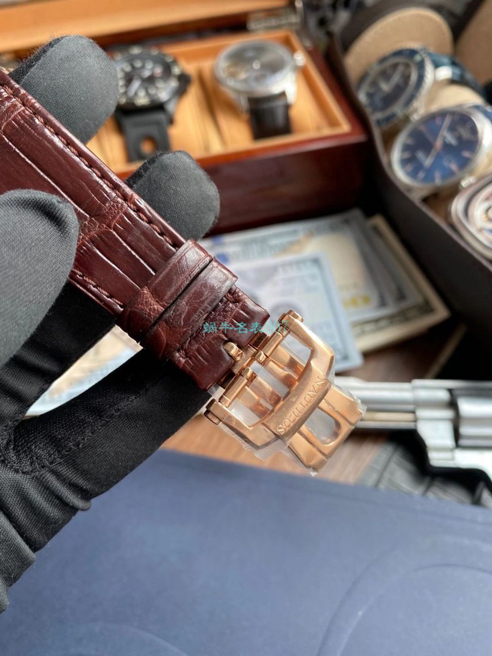 PPF Factory V4 Nautilus  top 复刻高仿PP PATEK PHILIPPE 5711R 玫瑰金 wrist watch  / BD300