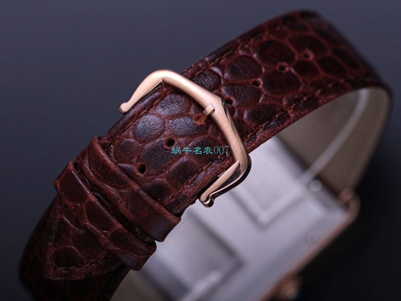 V9 Factory  Cartier  坦克系列 top 高精仿手表W5200028（超大号） wrist watch  / K315