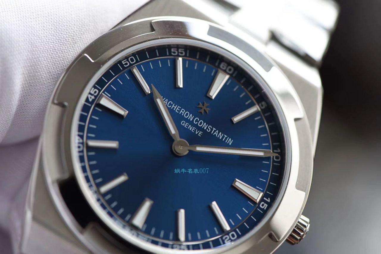 XF Factory Vacheron Constantin   Overseas 系列2000V超A复刻高仿手表海外特别版骚蓝 / JS231