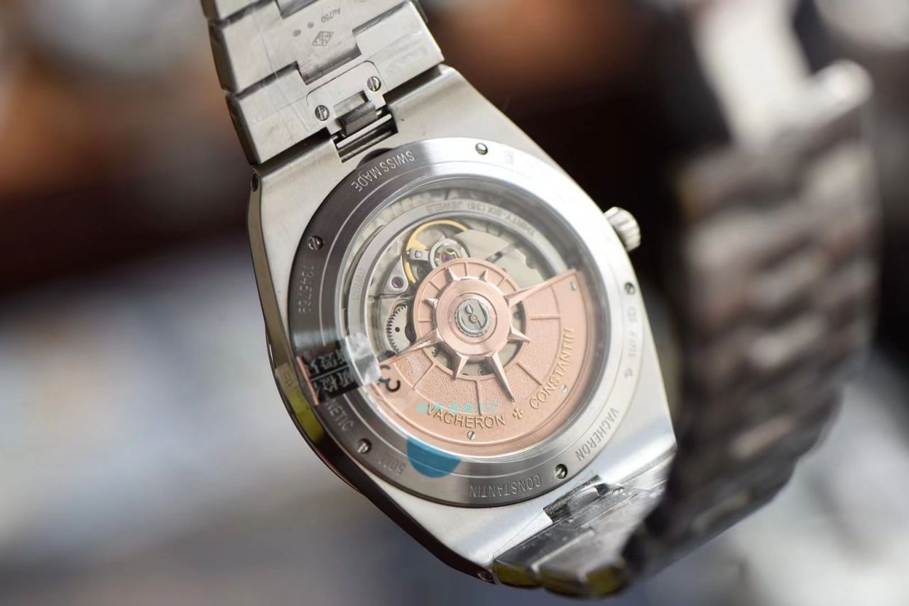 XF Factory Vacheron Constantin   Overseas 系列2000V超A复刻高仿手表海外特别版骚蓝 / JS231