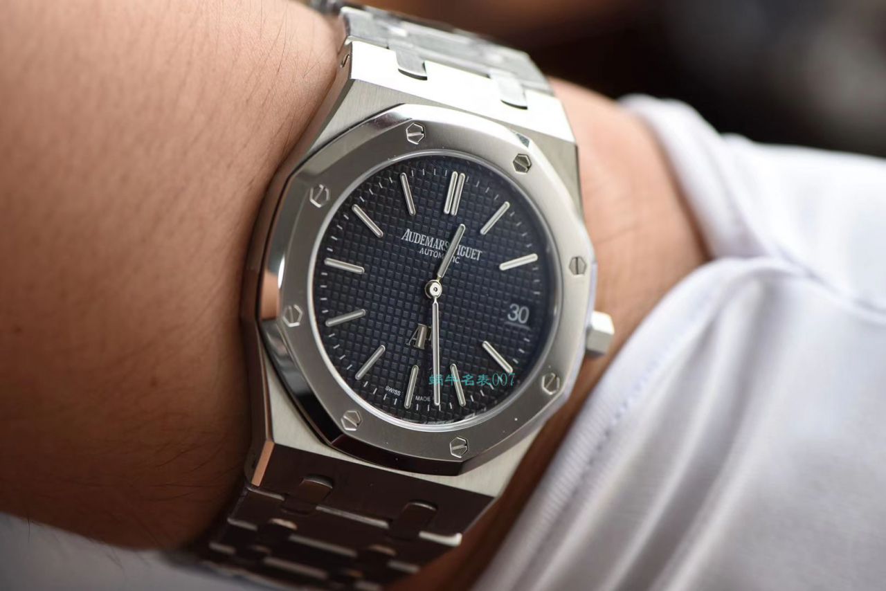XF Factory 超A高仿APAudemars Piguet 手表皇家橡树15202IP.OO.1240IP.01超薄烟熏蓝 copy customized 限量版 / AP210