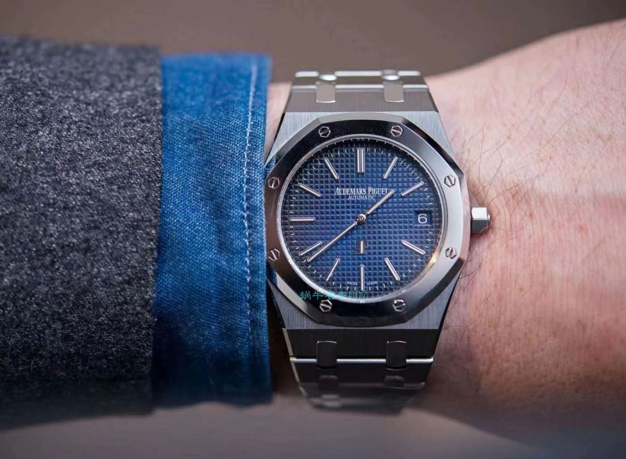 XF Factory 超A高仿APAudemars Piguet 手表皇家橡树15202IP.OO.1240IP.01超薄烟熏蓝 copy customized 限量版 / AP210