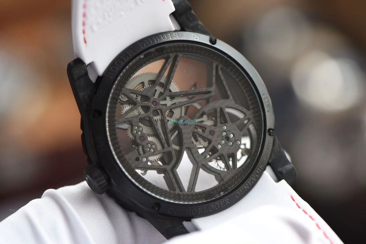 BBR Factory 最新Roger Dubuis王者系列 carbon fiber  Tourbillon 1比1复刻高仿手表DBEX0577 wrist watch  / LJ090