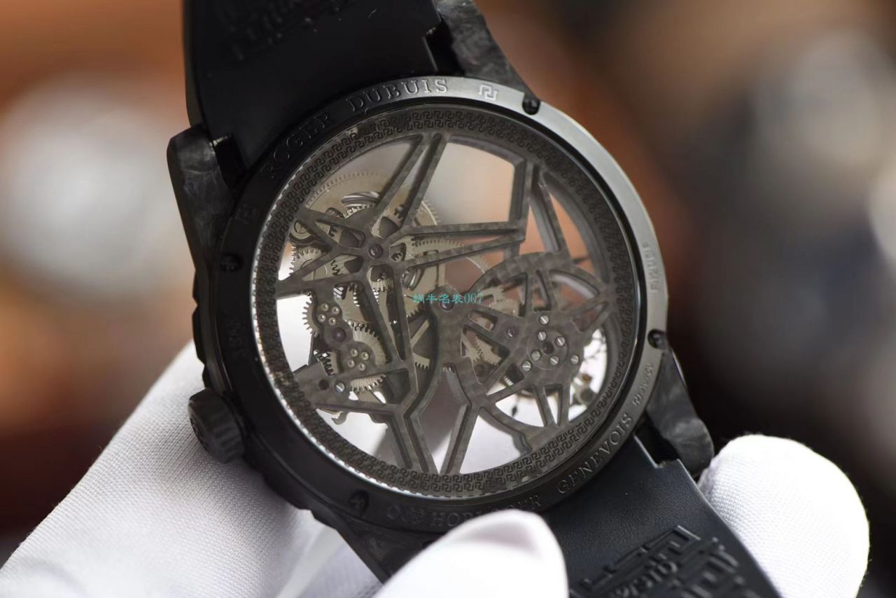 BBR Factory 最新Roger Dubuis王者系列 carbon fiber  Tourbillon 1比1复刻高仿手表DBEX0577 wrist watch  / LJ090