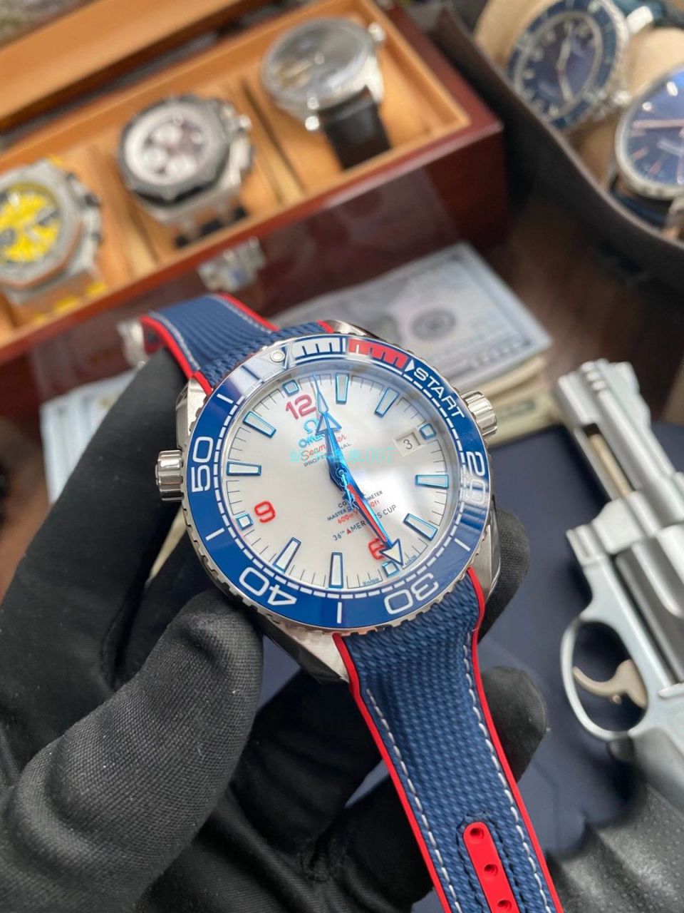 VS Factory 1比1高仿手表OMEGA Seamaster 系列海洋宇宙美洲杯限量版 wrist watch  / VS733