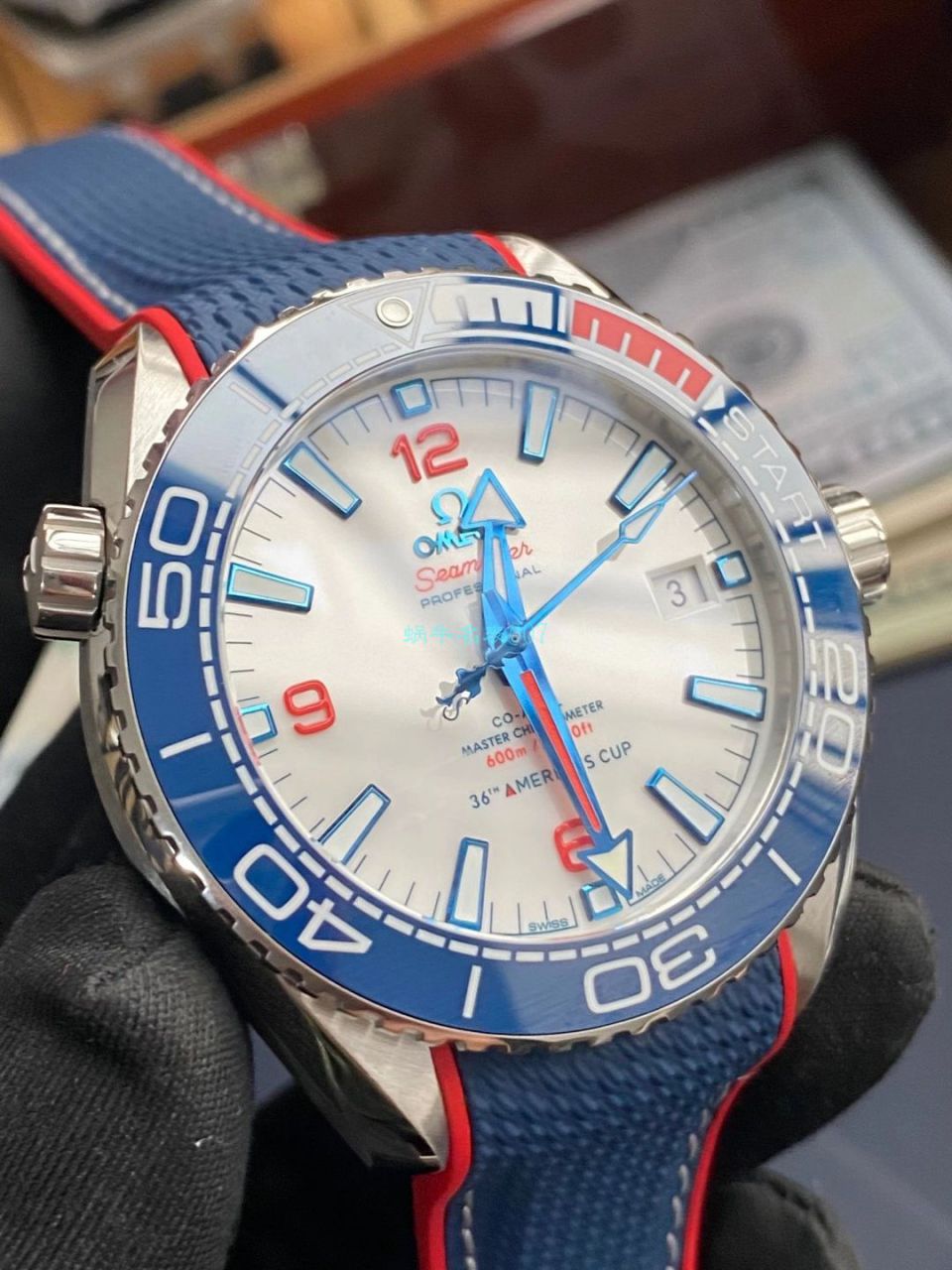 VS Factory 1比1高仿手表OMEGA Seamaster 系列海洋宇宙美洲杯限量版 wrist watch  / VS733