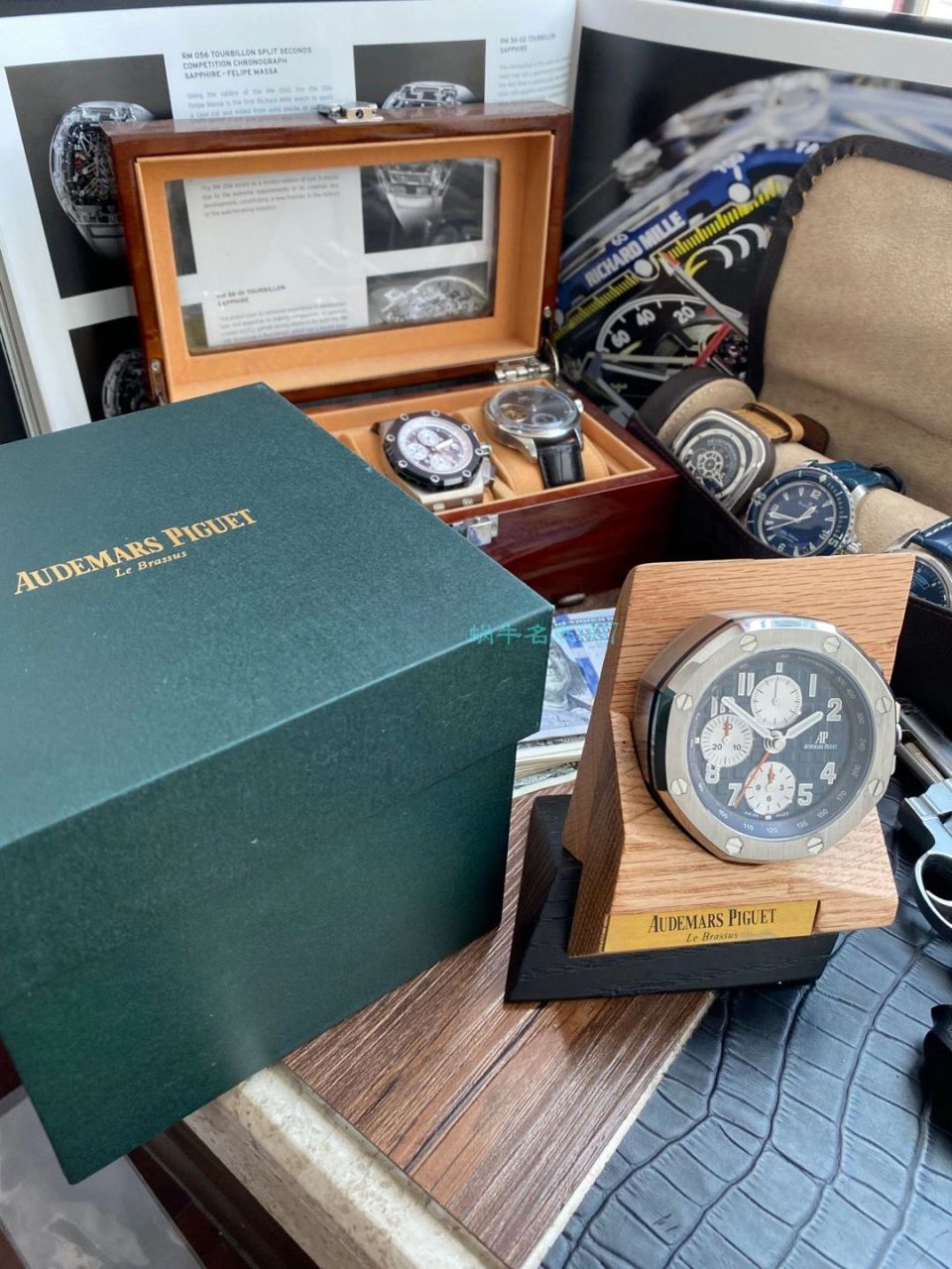 CK Factory Audemars PiguetAudemars Piguet  Royal Oak Offshore 26470经典致敬桌钟座钟 wrist watch  / AP219