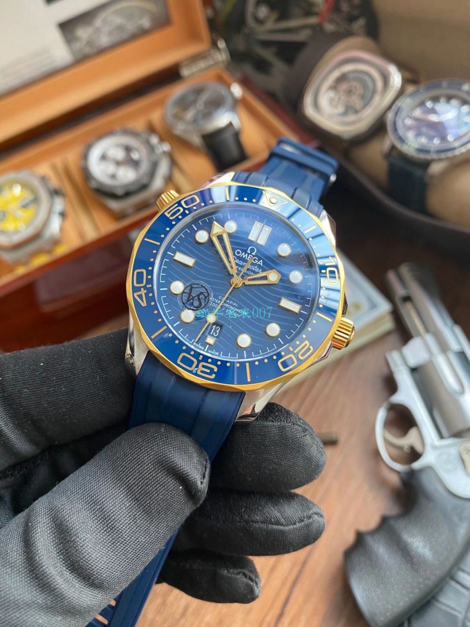 VS Factory OMEGA Seamaster 300米间黄金蓝盘1比1超A复刻手表210.22.42.20.03.001 wrist watch  / VS781