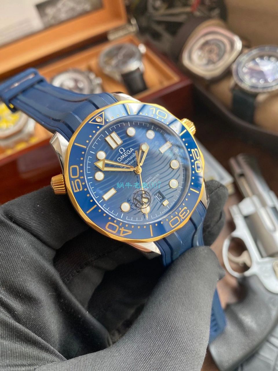 VS Factory OMEGA Seamaster 300米间黄金蓝盘1比1超A复刻手表210.22.42.20.03.001 wrist watch  / VS781