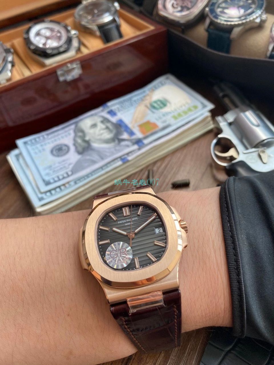 GR Factory V2版本1比1超A复刻高仿手表 PATEK PHILIPPE  Nautilus 5711/1A-011 wrist watch  / BD353