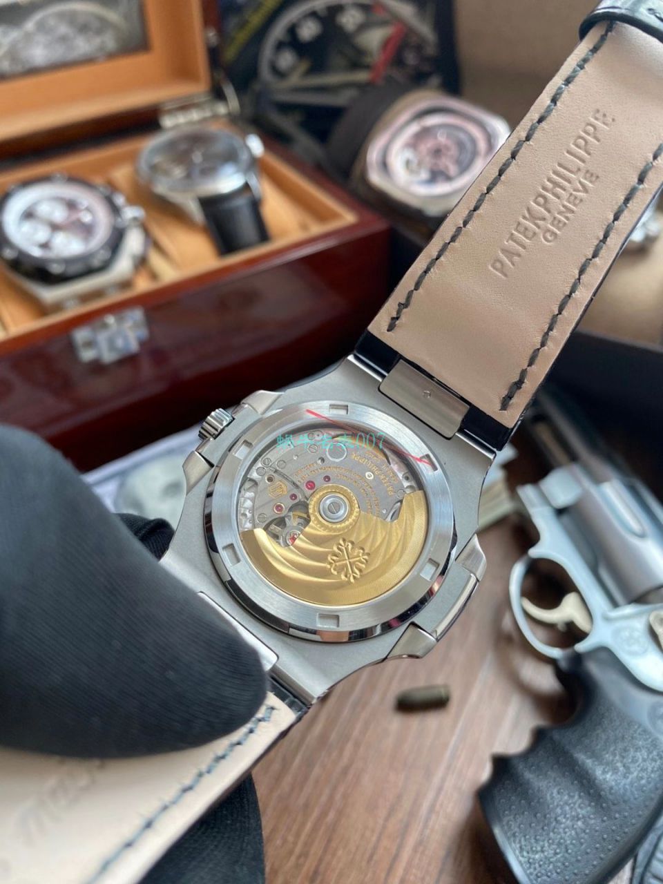 GR Factory V2版本1比1超A复刻高仿手表 PATEK PHILIPPE  Nautilus 5711/1A-011 wrist watch  / BD353