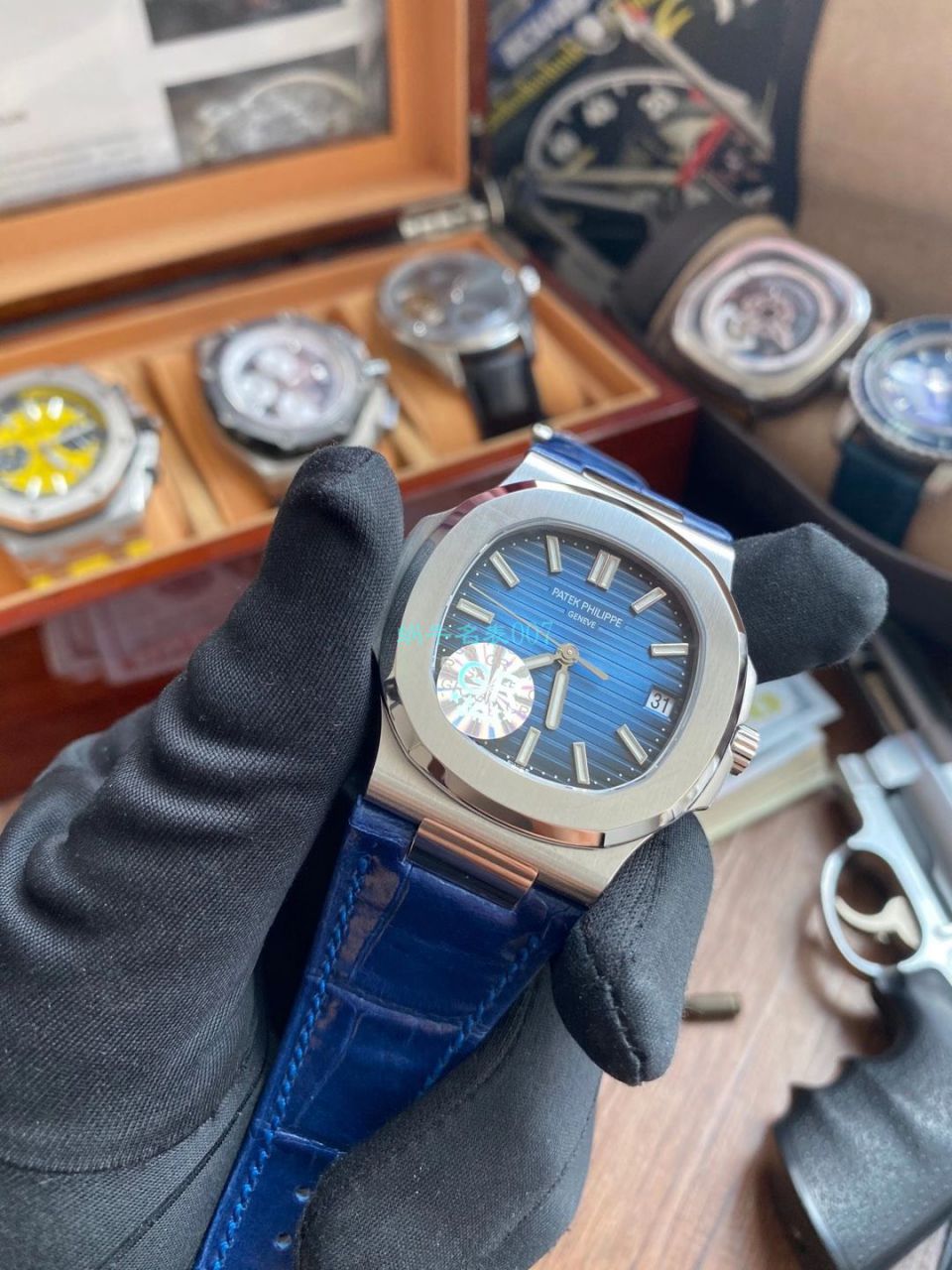 GR Factory V2版本1比1超A复刻高仿手表 PATEK PHILIPPE  Nautilus 5711/1A-011 wrist watch  / BD353