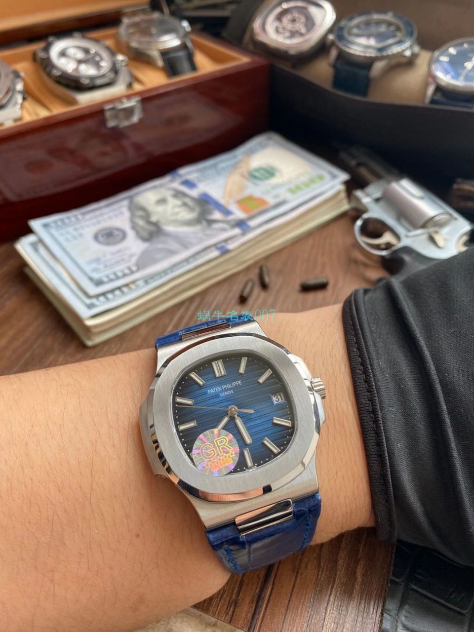 GR Factory V2版本1比1超A复刻高仿手表 PATEK PHILIPPE  Nautilus 5711/1A-011 wrist watch  / BD353