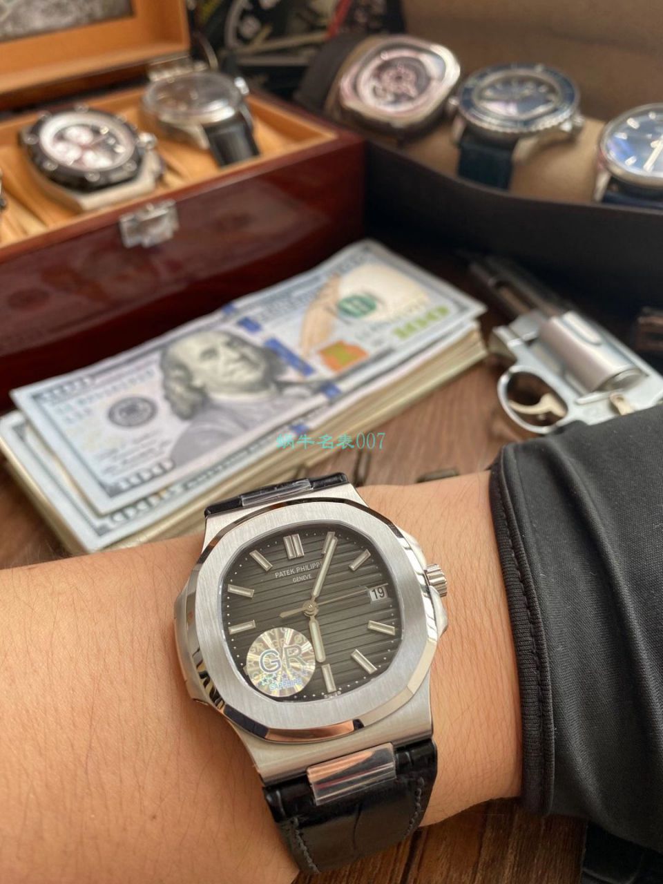 GR Factory V2版本1比1超A精仿手表 PATEK PHILIPPE  Nautilus 5711G 白金 wrist watch  / BD339