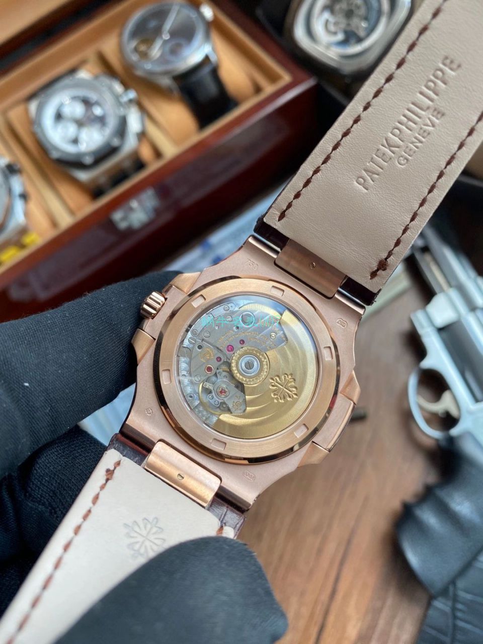 GR Factory V2版本1比1超A精仿手表 PATEK PHILIPPE  Nautilus 5711G 白金 wrist watch  / BD339