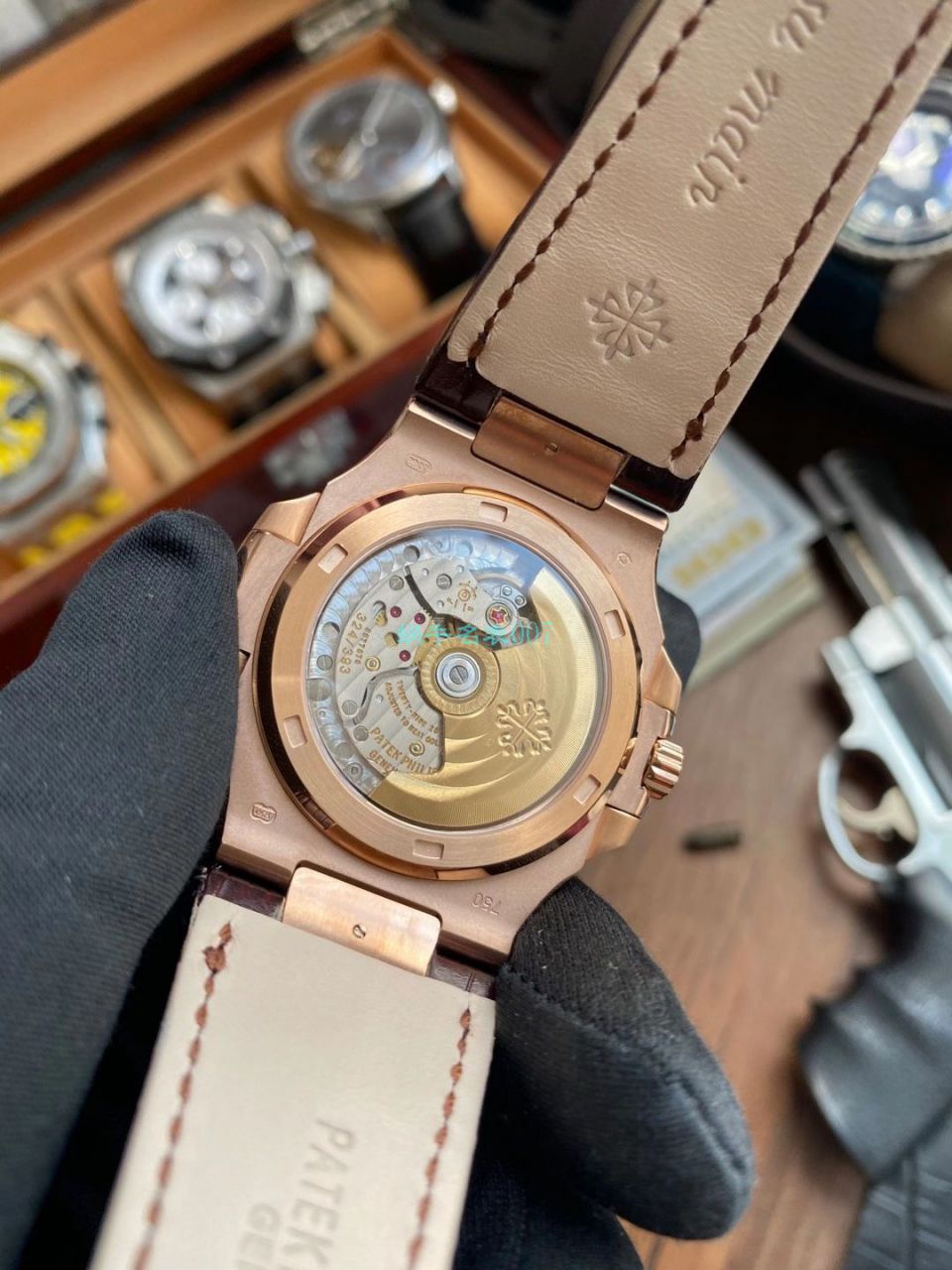 GR Factory V2版本1比1超A精仿手表 PATEK PHILIPPE  Nautilus 5711G 白金 wrist watch  / BD339