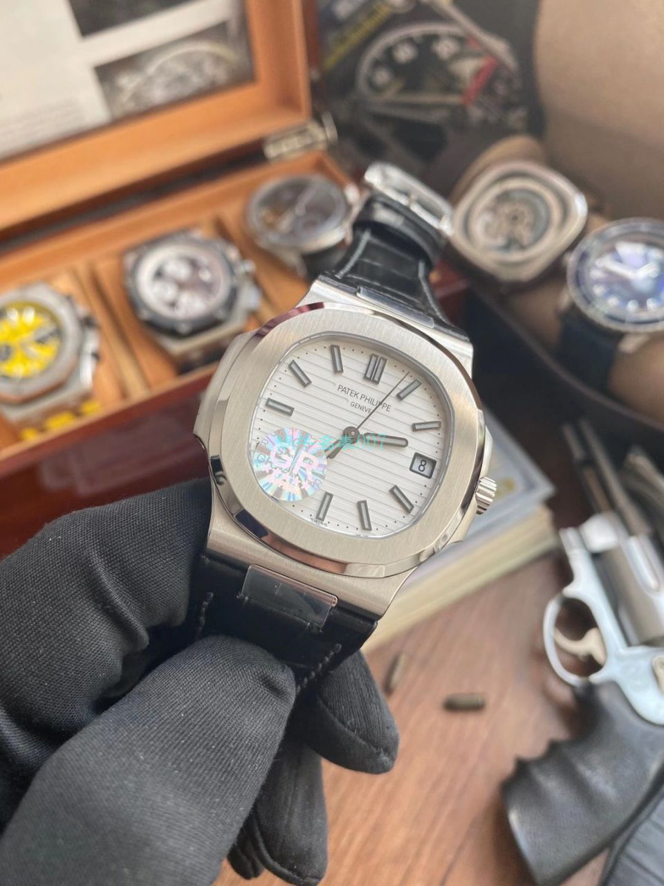 GR Factory V2版本1比1 top 复刻手表 PATEK PHILIPPE  Nautilus 5711/1A-010 wrist watch  / BD352