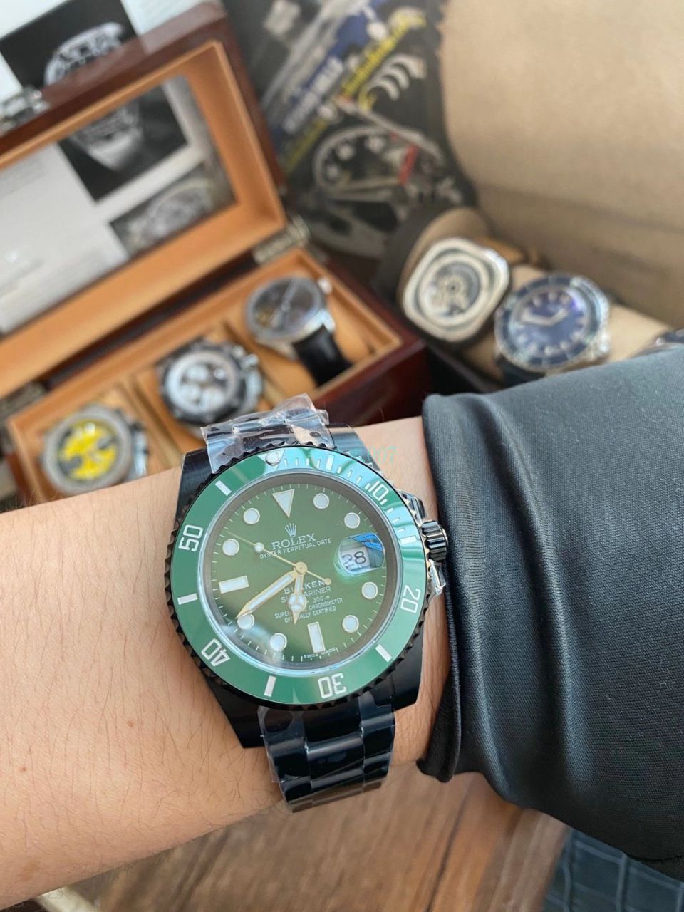 V9 Factory  Rolex 水鬼 top 复刻手表BLAKEN  SUBMARINER  DATE LV官方同款曜黑改装版 / R670