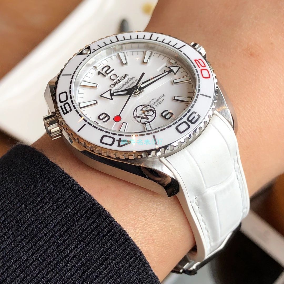 VS Factory 1比1复刻OMEGA Seamaster 600米女表215.23.40.20.04.001 wrist watch  / VS761