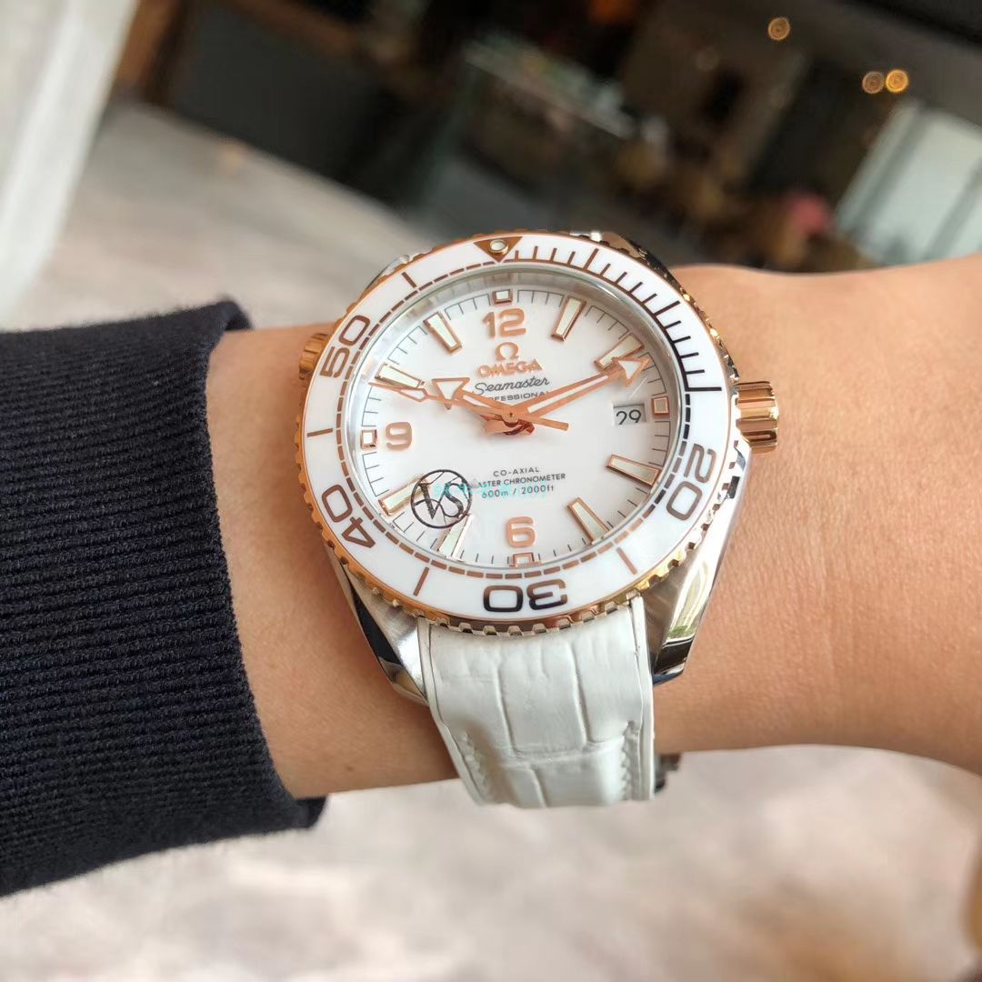 VS Factory 1比1复刻OMEGA Seamaster 600米女表215.23.40.20.04.001 wrist watch  / VS761