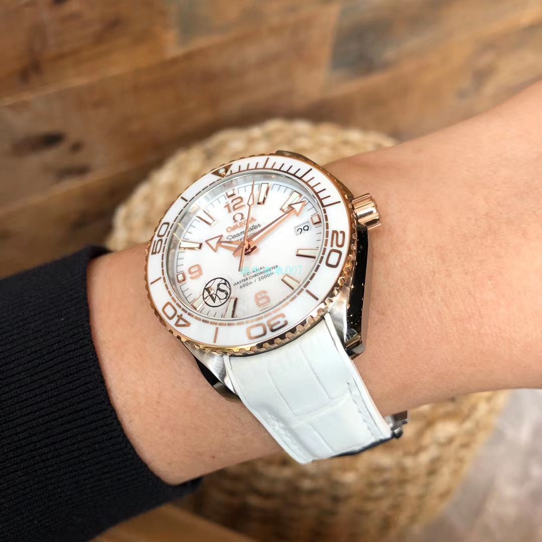 VS Factory 1比1复刻OMEGA Seamaster 600米女表215.23.40.20.04.001 wrist watch  / VS761