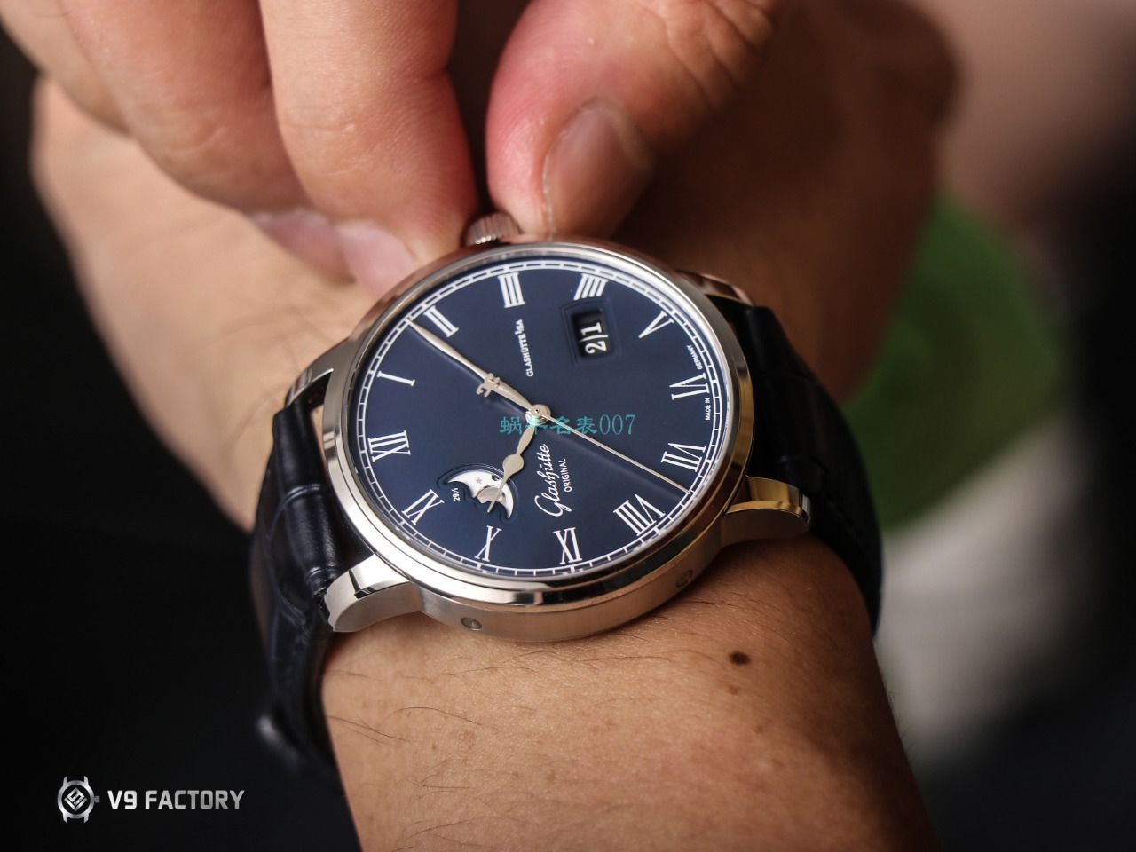 【视频最大的高仿手表网站】V9 Factory glashuette original原创议员月相100-04-05-12-30 wrist watch  / GLA069