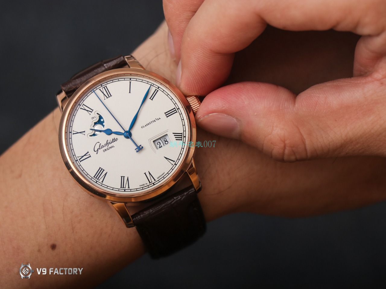 【视频最大的高仿手表网站】V9 Factory glashuette original原创议员月相100-04-05-12-30 wrist watch  / GLA069