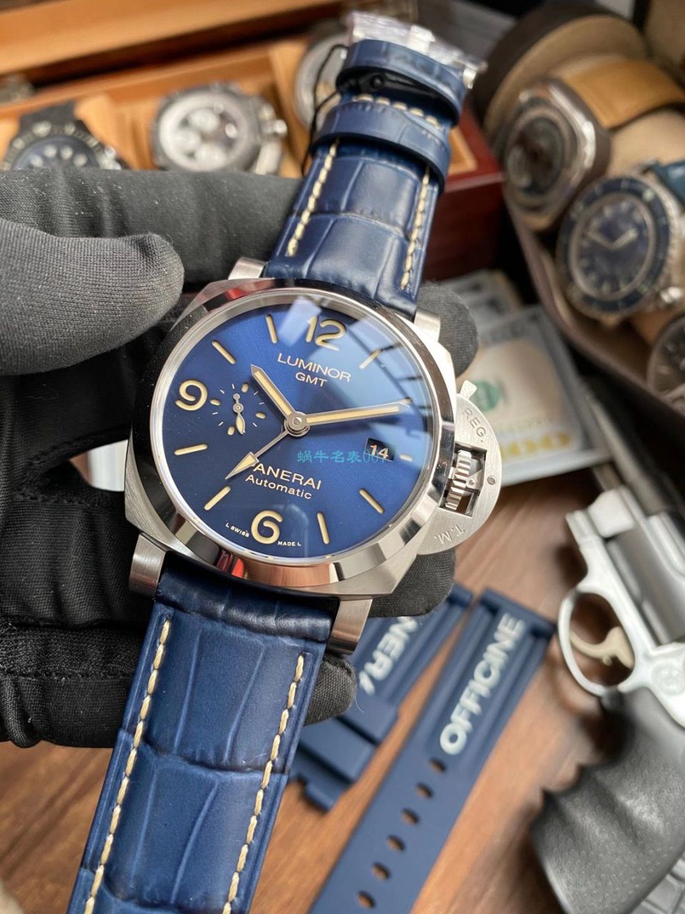 VS Factory Panerai 1比1 top 高精仿手表GMT两地时PAM01033 wrist watch  / PAM01033VSC