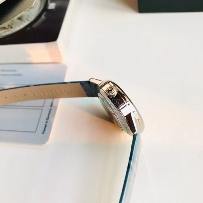 全网独家渠道原单好货万宝龙宝曦30毫米女装真钻U0118773 wrist watch  / M028