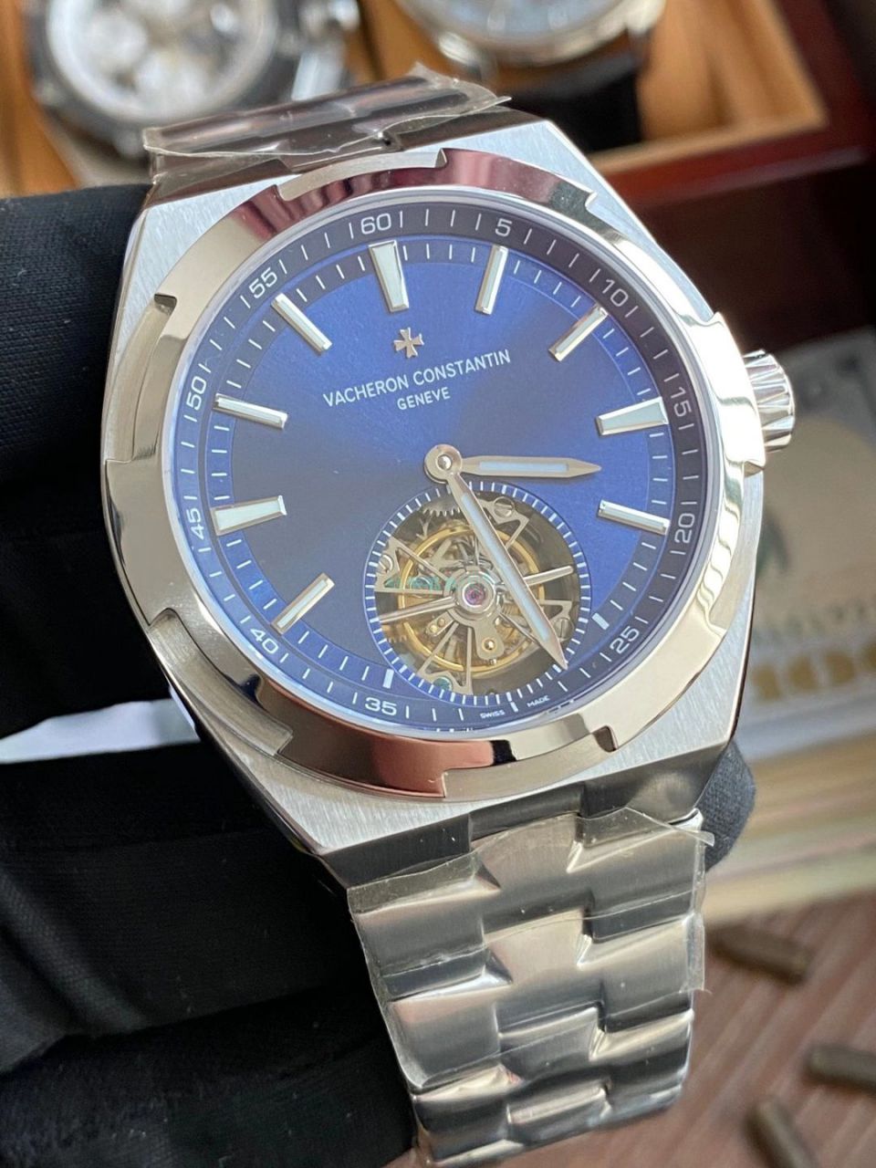 EUR Factory Vacheron Constantin   Overseas  Tourbillon 高仿手表6000V/110A-B544 wrist watch  / JS236