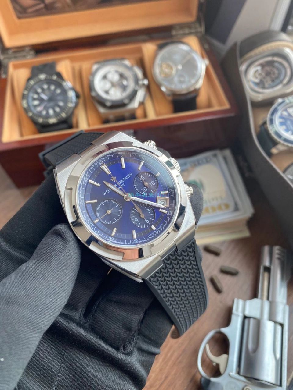 8F Factory Vacheron Constantin   Overseas 一比一 top 高精仿手表5500V/110A-B148胶带款 wrist watch  / JS237
