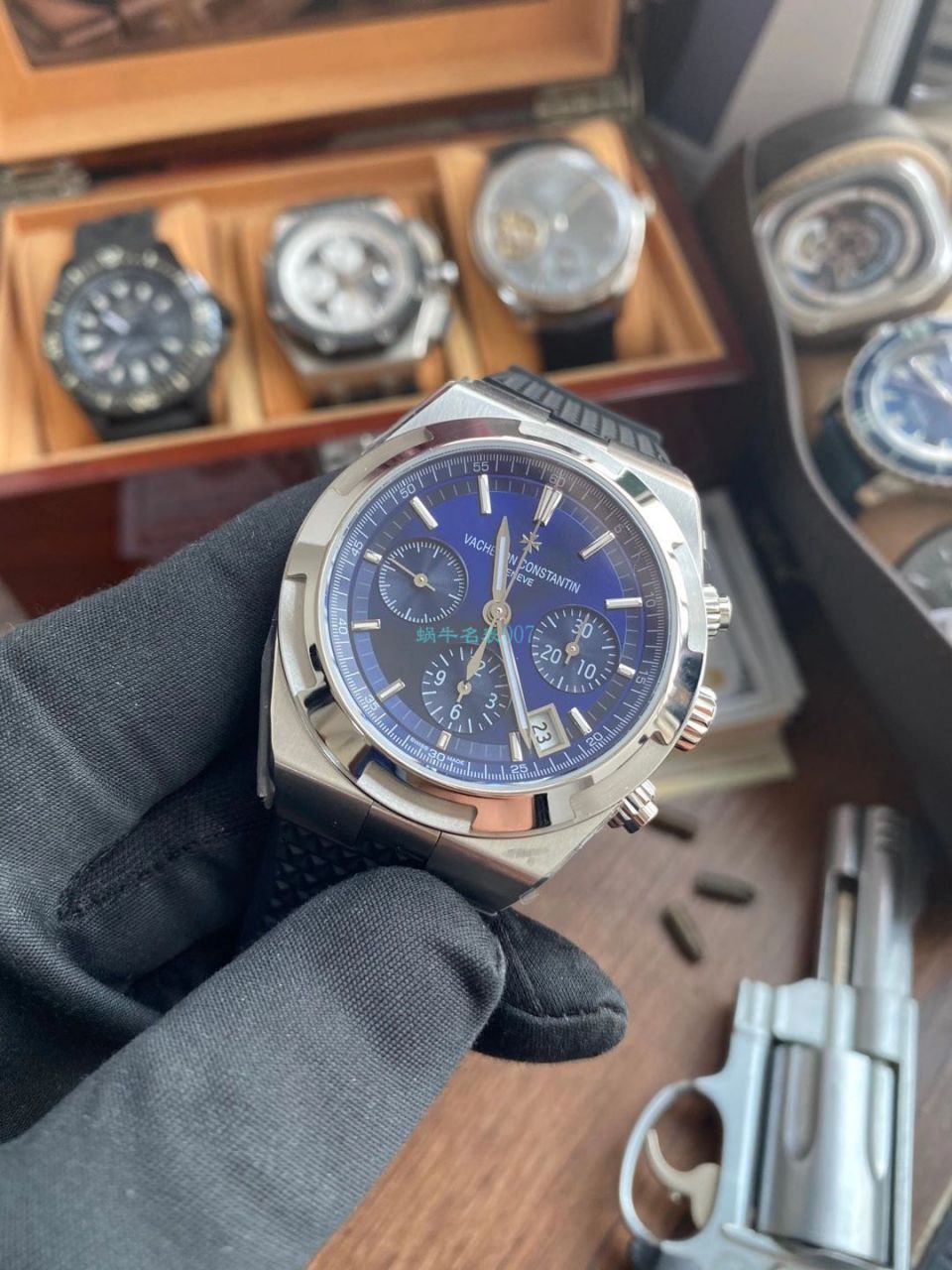8F Factory Vacheron Constantin   Overseas 一比一 top 高精仿手表5500V/110A-B148胶带款 wrist watch  / JS237