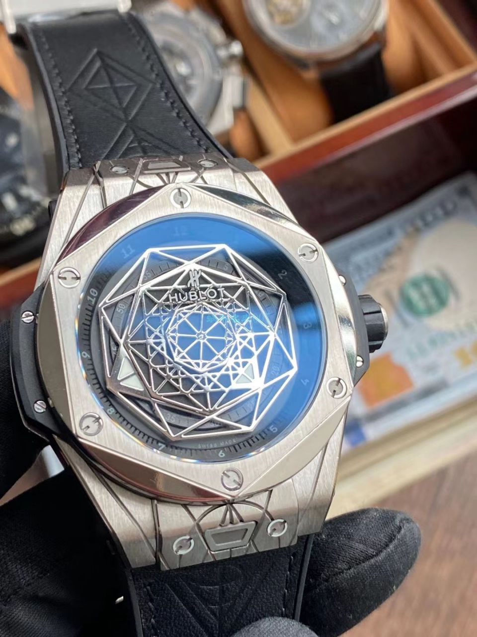 WWF Factory  hublot BIG BANG刺青一比一 top 高精仿手表415.NX.1112.VR.MXM16 wrist watch  / YB116