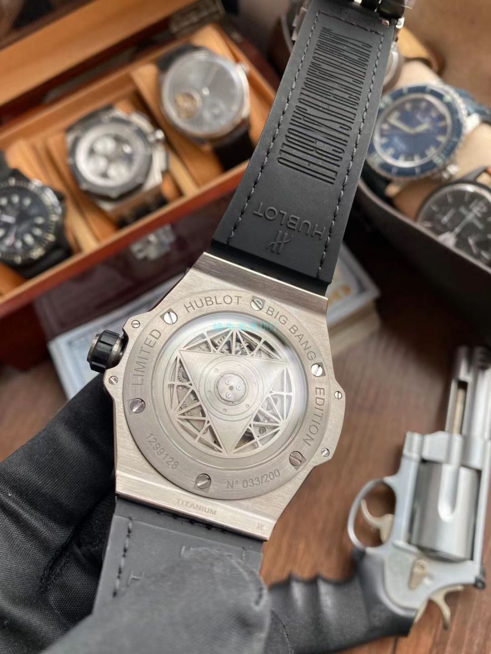 WWF Factory  hublot BIG BANG刺青一比一 top 高精仿手表415.NX.1112.VR.MXM16 wrist watch  / YB116