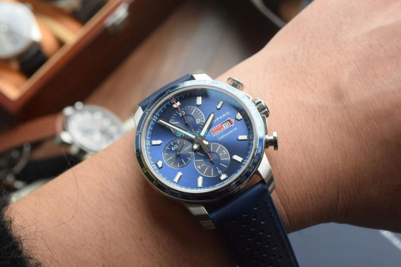 V7 Factory  Chopard MILLE MIGLIA GTS AZZURRO  top 复刻高仿168571-3007蓝色古董赛车主题 wrist watch  / XB080