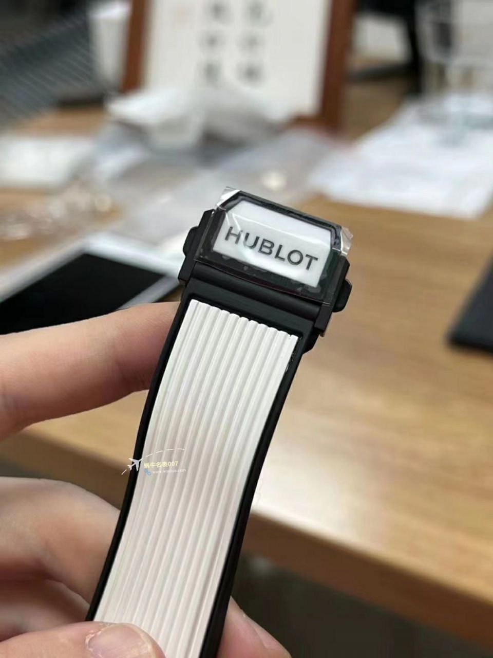  Video analysis ZF top 复刻高仿彩色 Composite  hublot BIG BANG系列441.HX.1170.RX，441.CY.471Y.RX wrist watch  / YB121