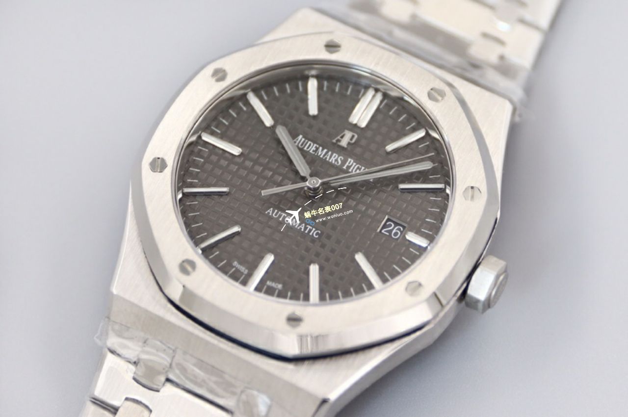  Video analysis APS Factory Audemars Piguet 复刻高仿15400手表15400ST.OO.1220ST.03，15400ST.OO.1220ST.02 / AP223